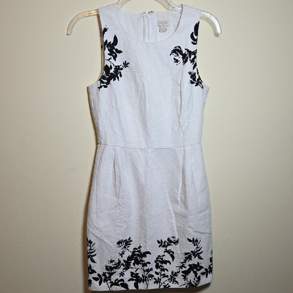 J. Crew Dresses & Skirts - J Crew White and Black Floral Mini Dress. Fitted. Eye Catching Bold Print.